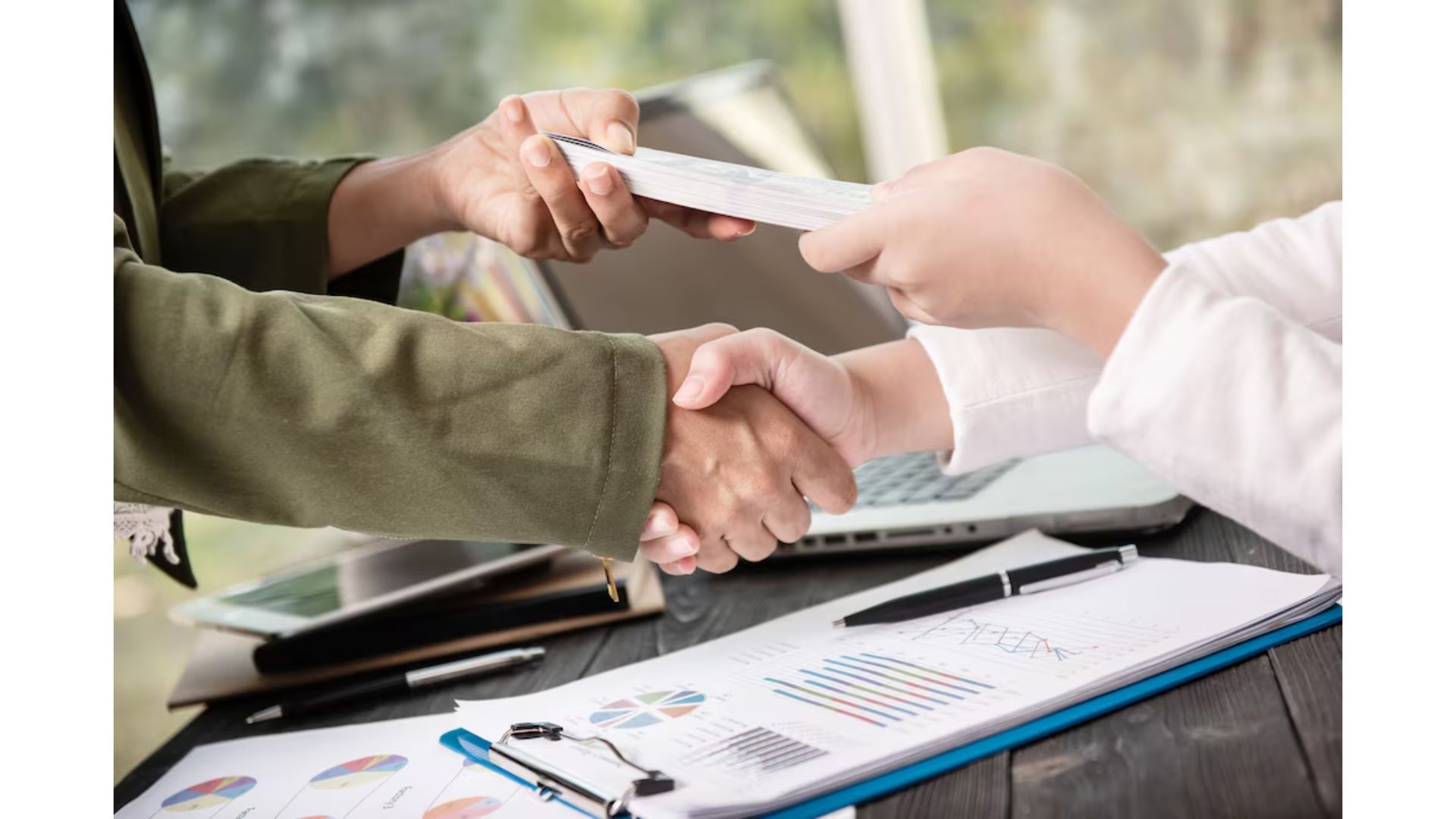 How to Apply for Personal Loans Dubai Hassle-Free